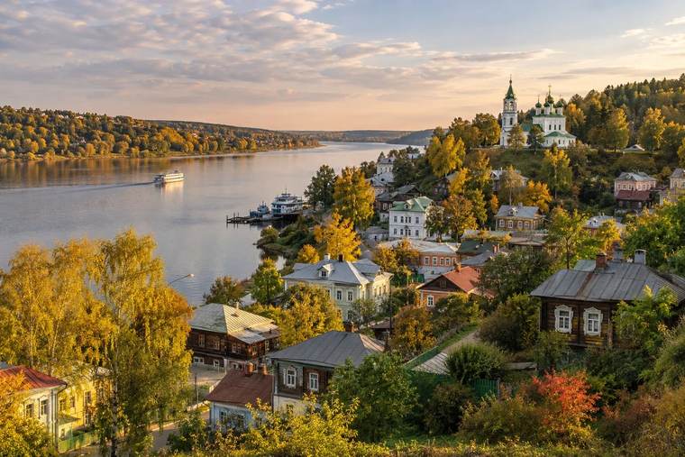 Плёс — Россия
